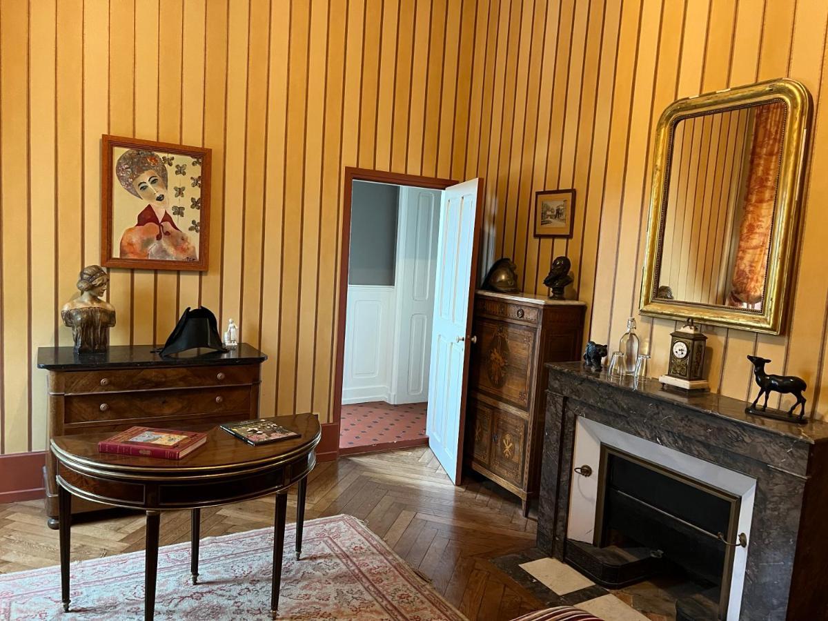 Chateau Des Faugs Guest house *