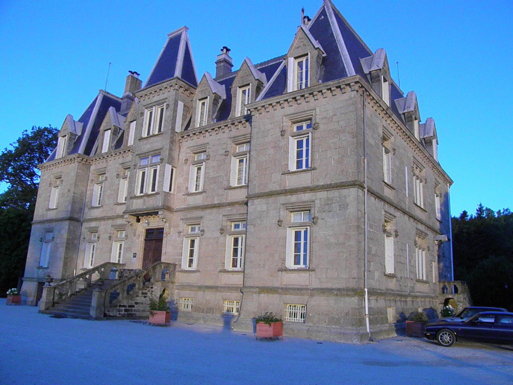 Pensión Chateau Des Faugs